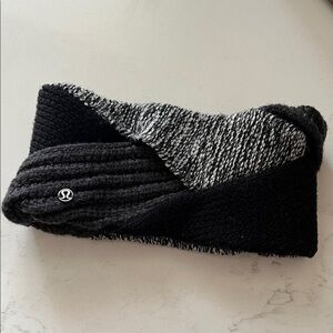 Lululemon Black and Gray Knit Headband